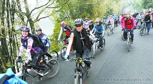 Cycling beside the Li river and Yangshuo Countryside Tour